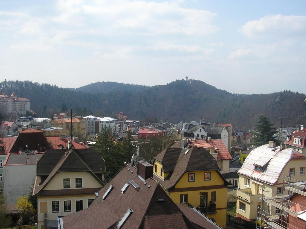 Apartments Nicol Karlovy Vary Exterior foto